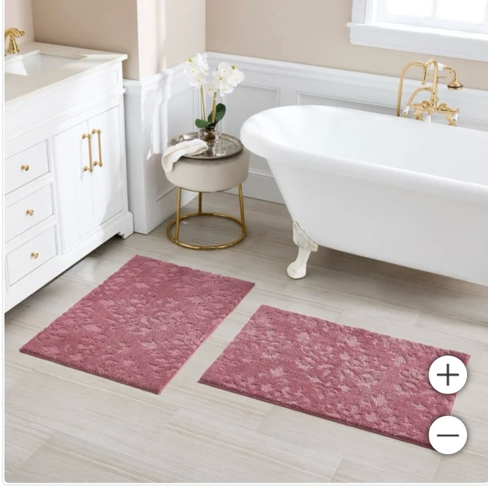 CHARISMA Elegant Dark Pink Bath Mat Set NWT